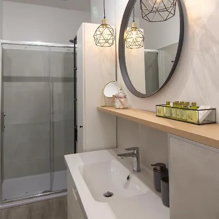 Deluxe Gladiators House - Parking Included