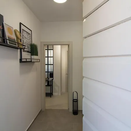 Апартаменти Deluxe Gladiators House - Parking Included Пула