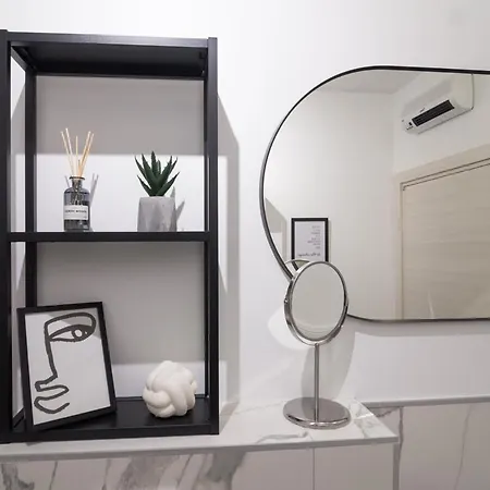 Deluxe Gladiators House - Parking Included Апартаменти *