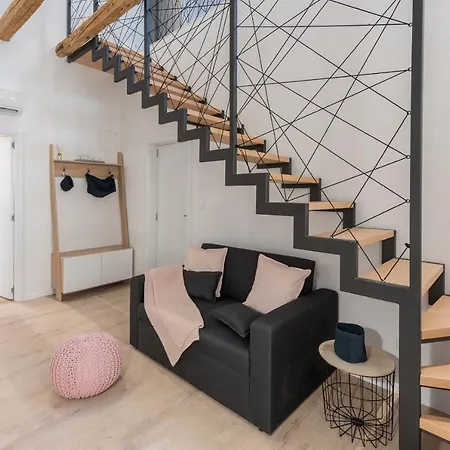 Deluxe Gladiators House *