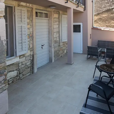 Deluxe Gladiators House * Pula