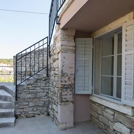 Deluxe Gladiators House - Parking Included Apartment *