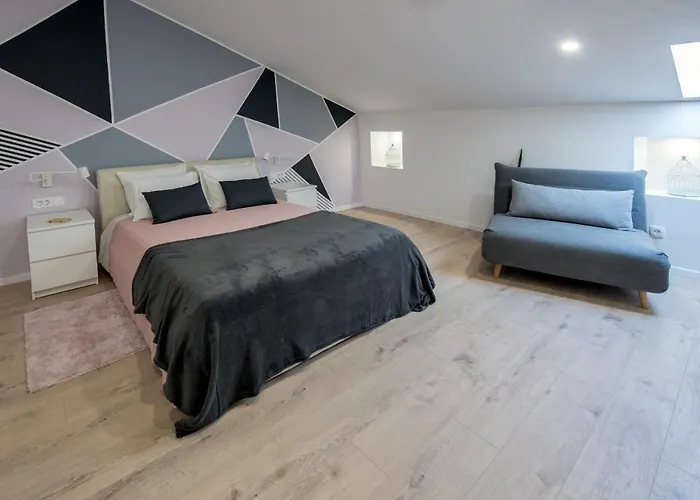 Deluxe Gladiators House