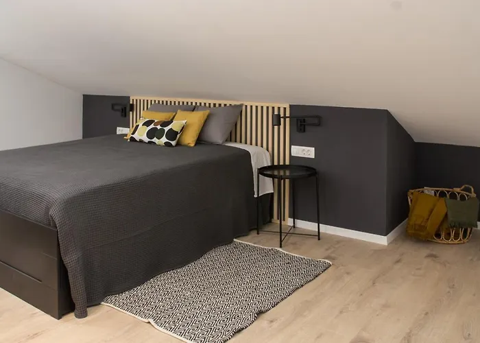 Deluxe Gladiators House