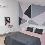 Apartman Deluxe Gladiators House - Parking Included Póla