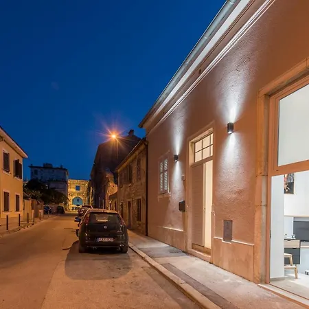 Deluxe Gladiators House - Parking Included *